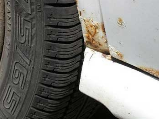 Вид коррозионных повреждений кузова автомобиля