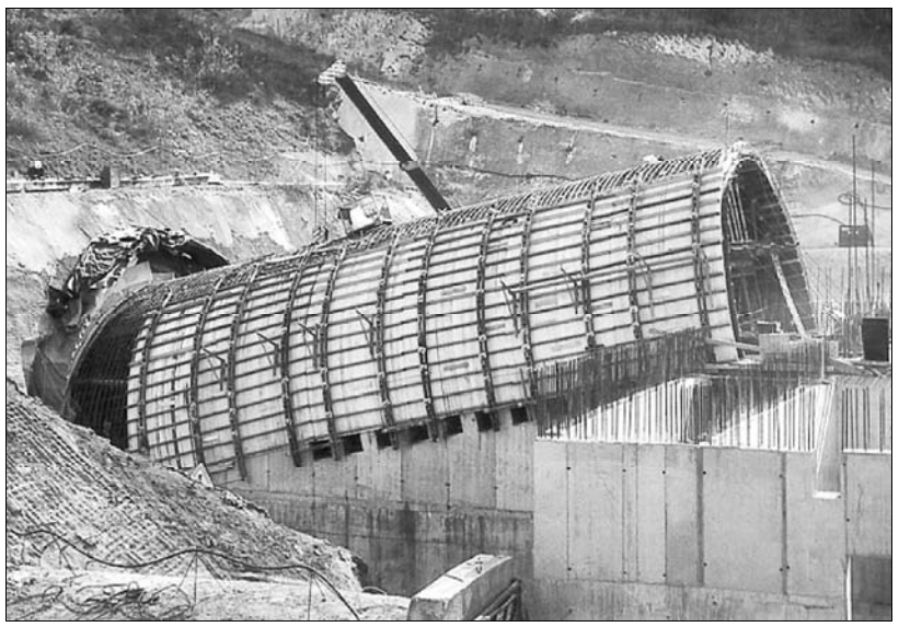 Монтаж арочной туннельной опалубки "Branisko" в Словакии